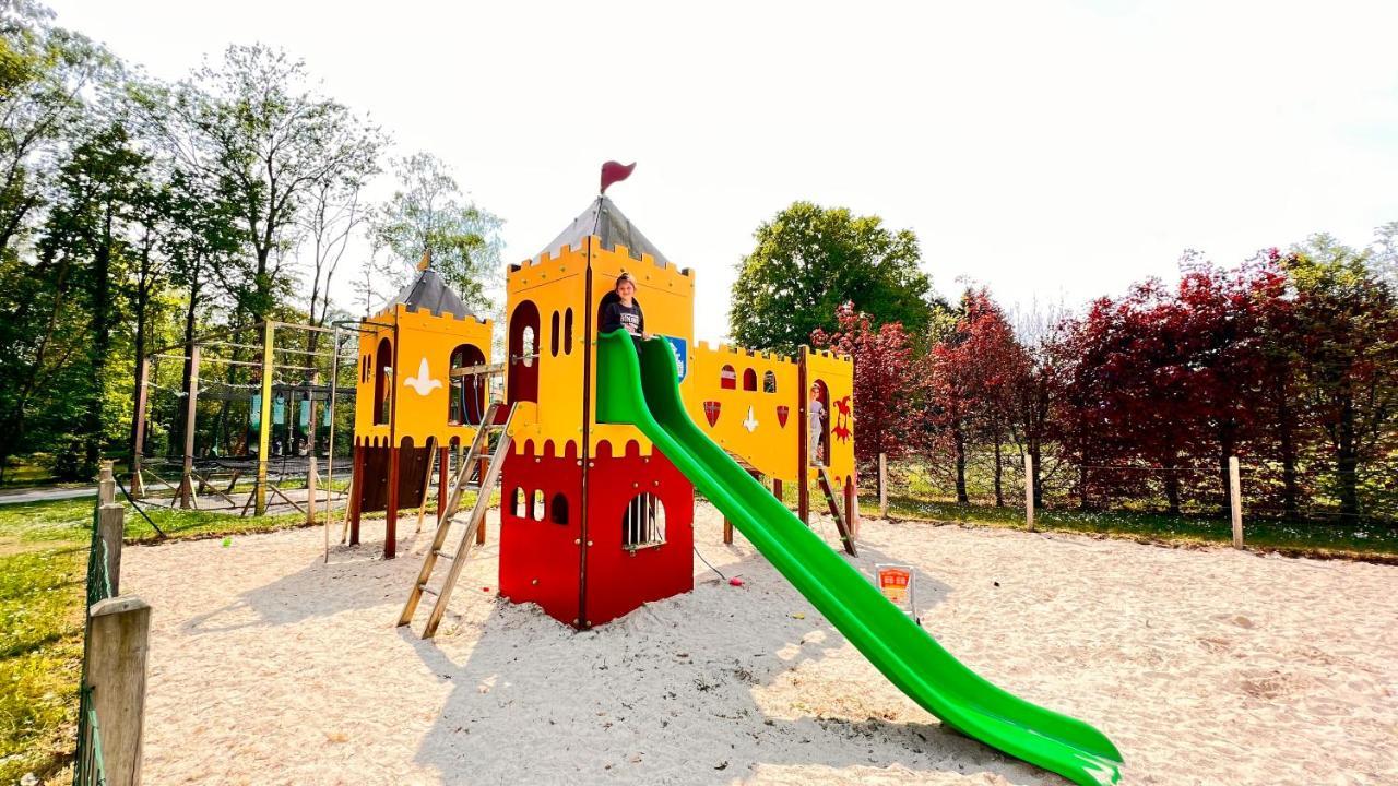 Camping Country Park Touquin - Site Officiel - Next To Disneyland Paris Exterior foto